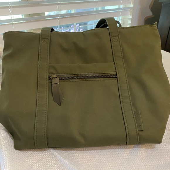 Vera Bradley Handbags - Vera Bradley Olive Green Tote Bag- Excellent Condition